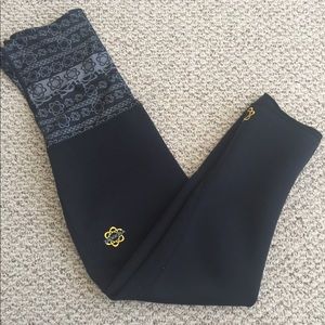 Zaggora Foldover Capri Hot Pants, Size Medium